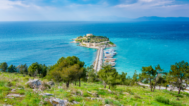 What to Do in Kusadasi Before or After Ephesus Tour: Walking Routes, Shopping & Hidden Local Spots